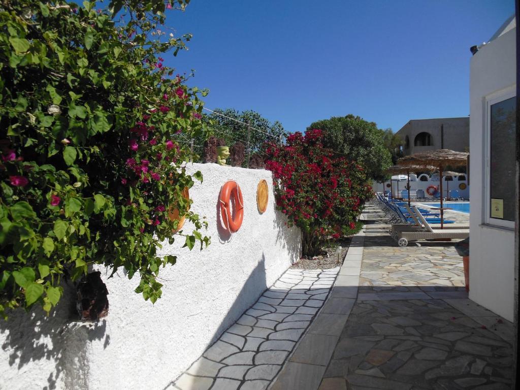 Santa Irini Hotel Perissa (Santorini) Exterior foto