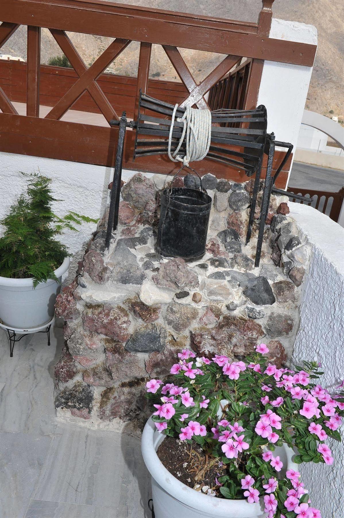 Santa Irini Hotel Perissa (Santorini) Exterior foto